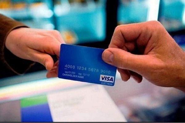 Khi nào thì cần phải gia hạn thẻ visa Vietcombank?